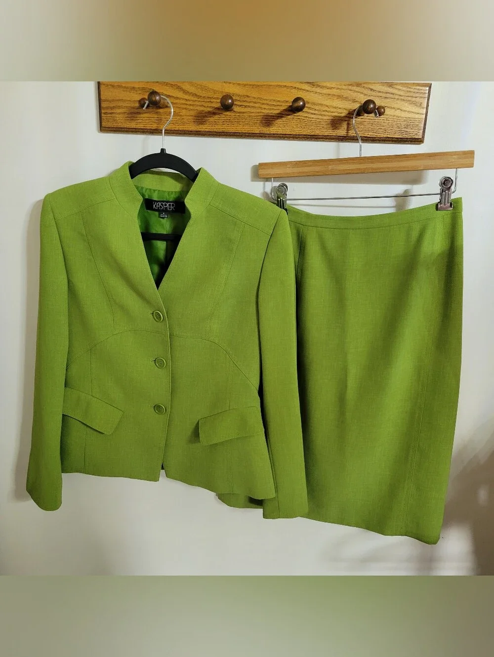 Kasper Lime Green Women's Two-Piece Skirt Suit, Size 6